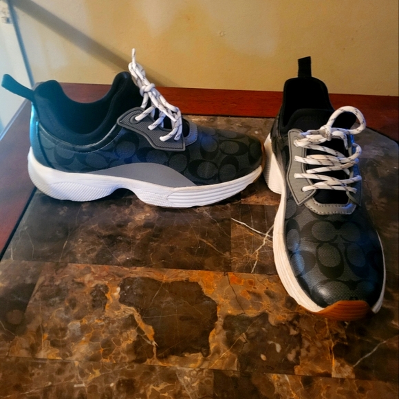 Coach sneakers - Picture 1 of 2